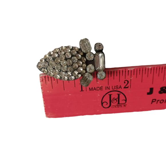 Vintage Teardrop Brooch Clear Rhinestones Pewter Tone VTG - Picture 11 of 12